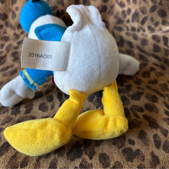 11โ Disney Donald Duck Plush - Adorable, Soft โจ๐ฆ - Picture 6 of 7